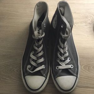 Gray high top converse